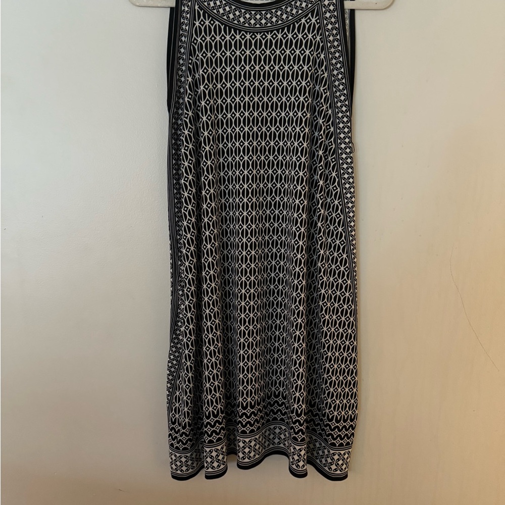 Max Studio Black and White Geometric A-Line Skirt
